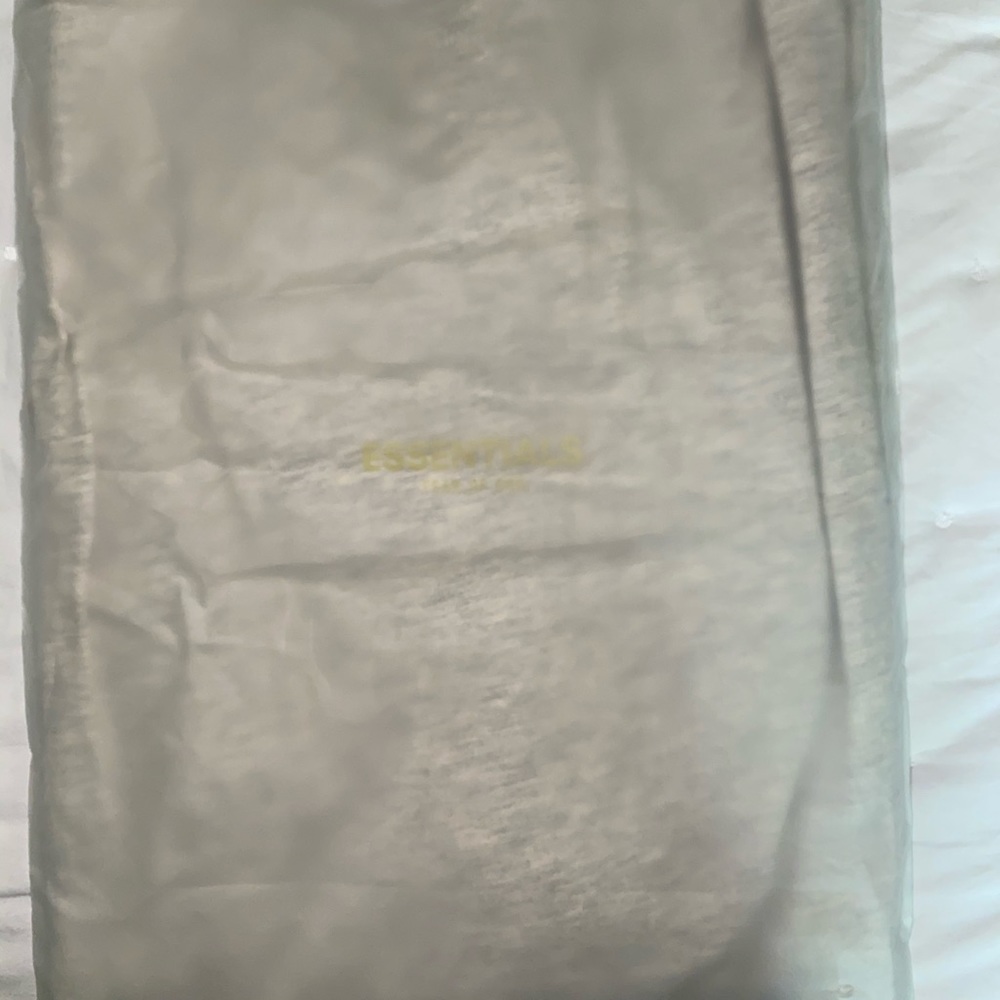 *SOLD*** Essentials SS20 Tees - Picture 3 of 5